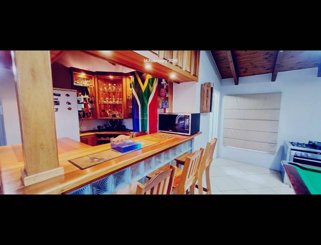 7 BEDROOM FREESTANDING FOR SALE IN OAK PARK